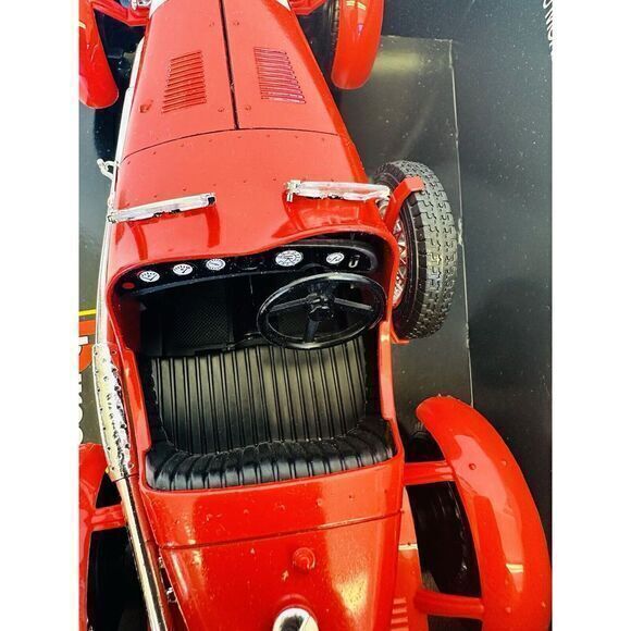Burago 1/18 Scale Diecast Cod.3014 Alfa Romeo 8C 2300 Monza 1931 Red Vintage - Picture 7 of 11